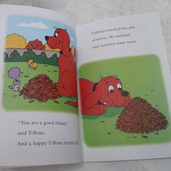 Fall Themed Young Child 4-Book Bundle: Hello Kitty, Clifford, Pinkalicious, More - Picture 7 of 12